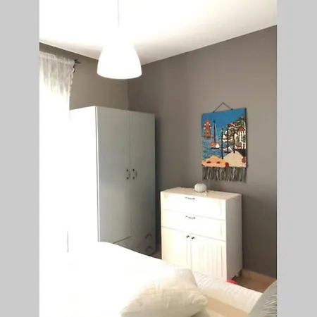 Cozy Rooftop Close To The Beach