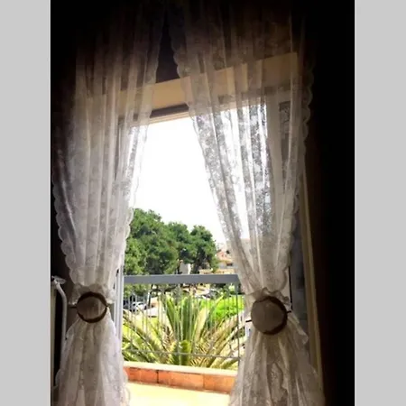 Cozy Rooftop Close To The Beach * Neo Epivates