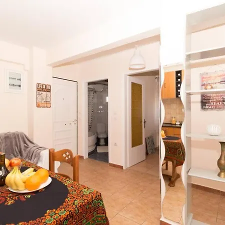 Cozy Rooftop Close To The Beach * Neo Epivates